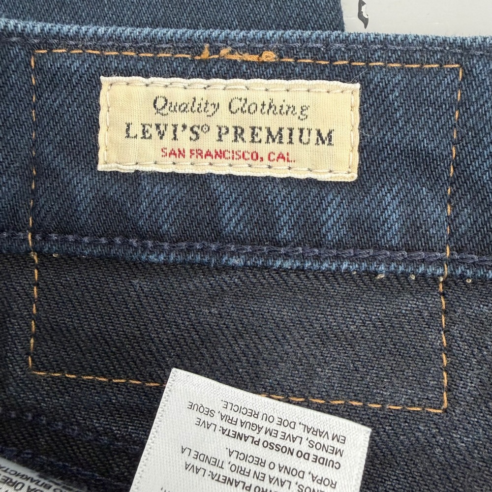 Levi's 511 Slim Fit Jeans Men 33x30 Dark Indigo Excellent Dark Wash Denim - Picture 9 of 13